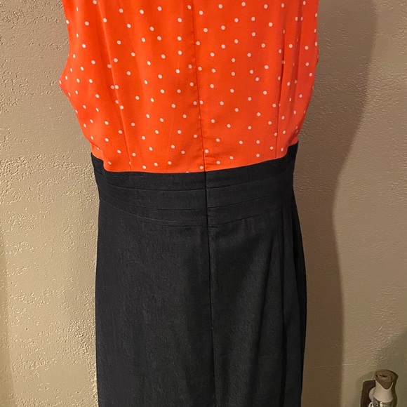 Sleeveless rayon and denim knee length dress - Picture 4 of 6